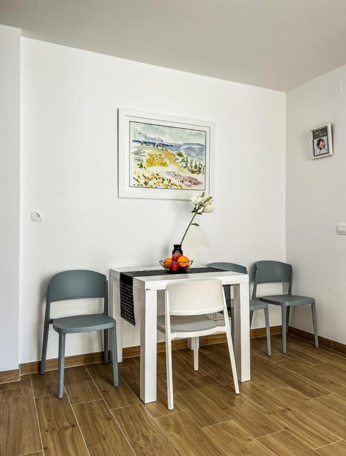Ladovina Apartment Split Exterior photo
